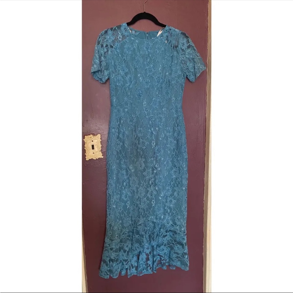Nanette Lepore dress size 6 Lace Blue/Teal Color NWT